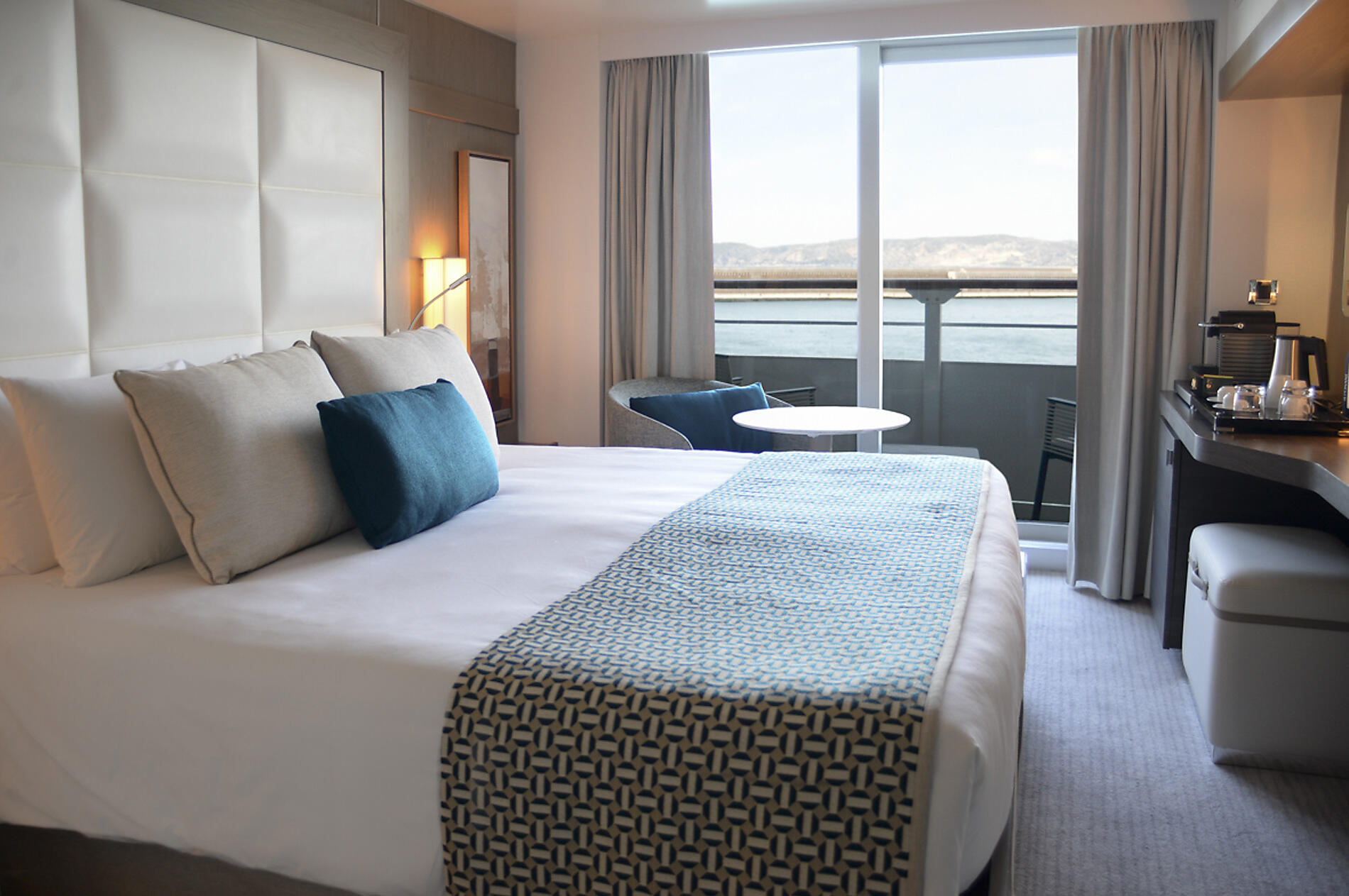 Prestige Stateroom Deck 4-[1]