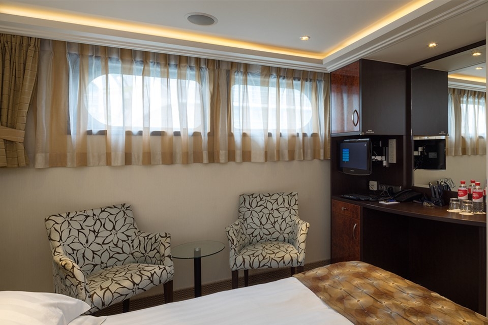 Cabine simple à fenêtre fixée – [Single]