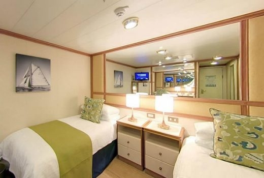 Cabine intérieure avec douche – [PA]