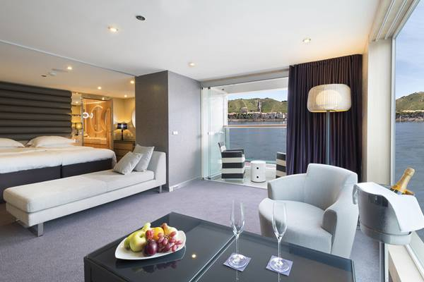 Royal One-Bedroom Suite-[RP]