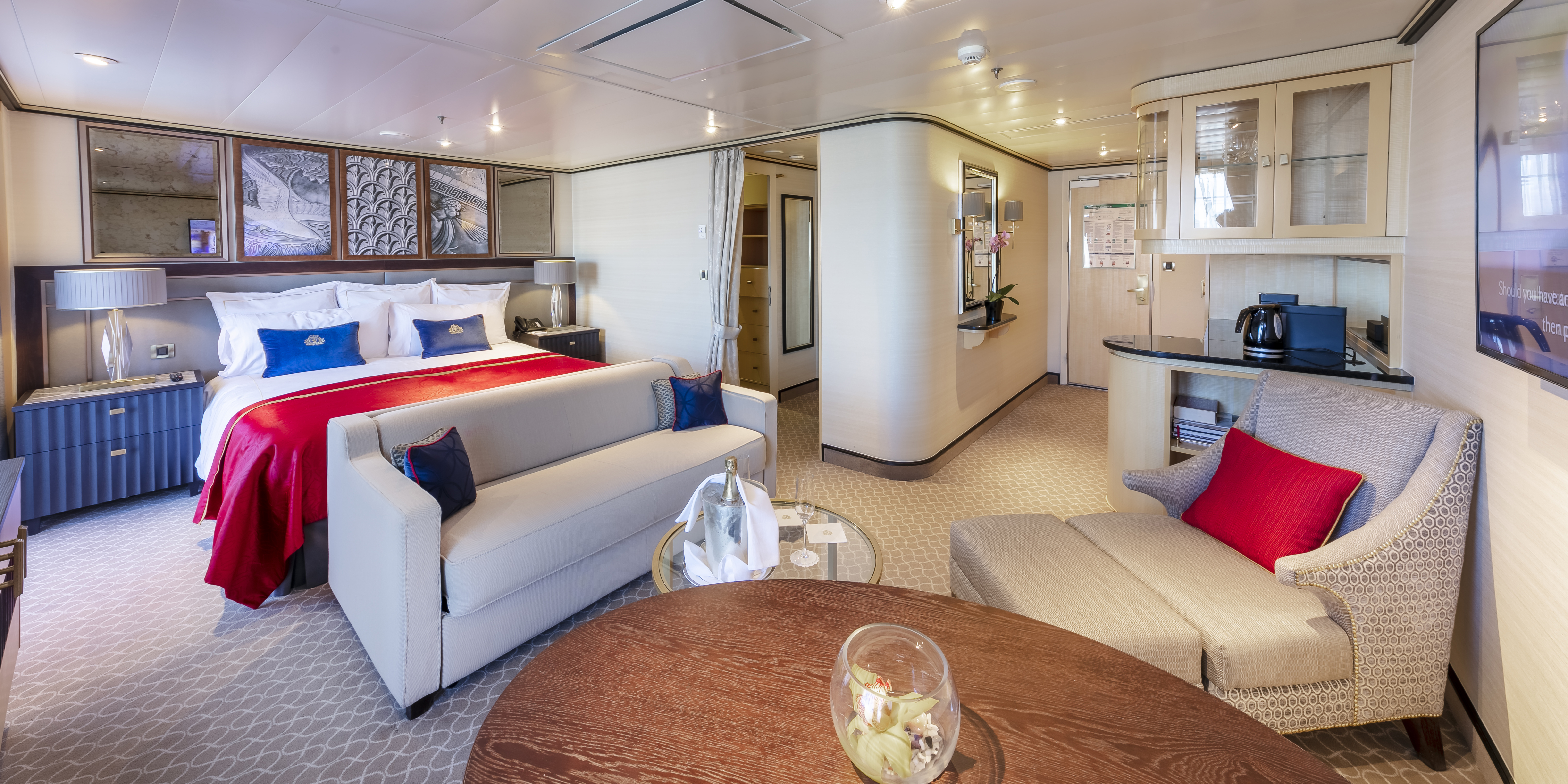 Queen Suite-[Q5]
