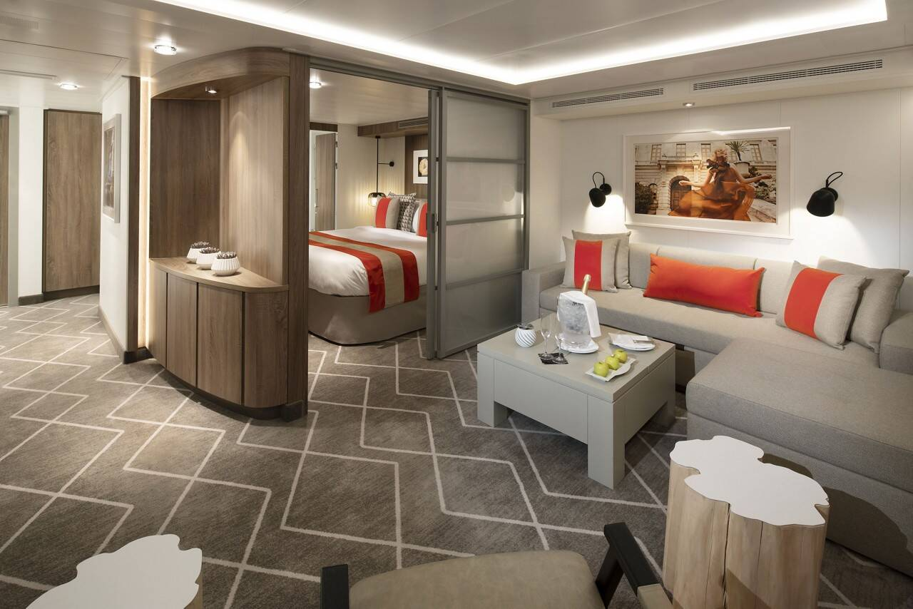 Celebrity Suite-[CS]