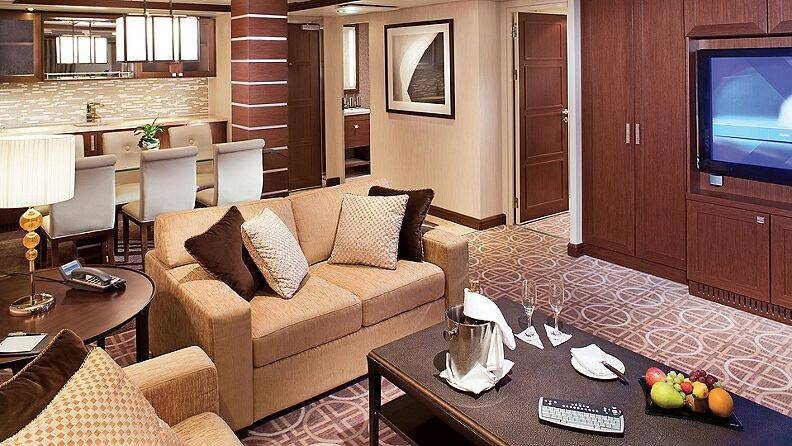 Suite Royale-[RS]