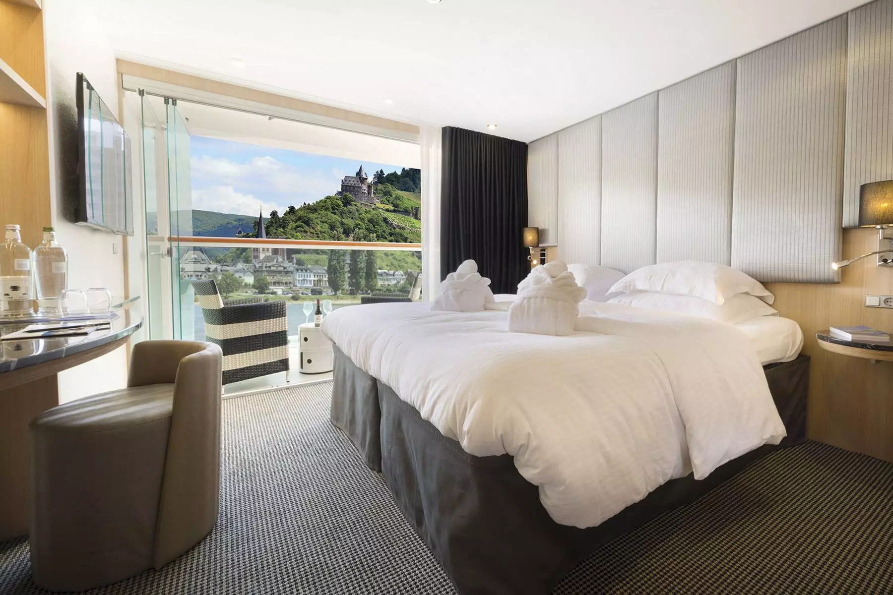 Balcony Suite-[C]