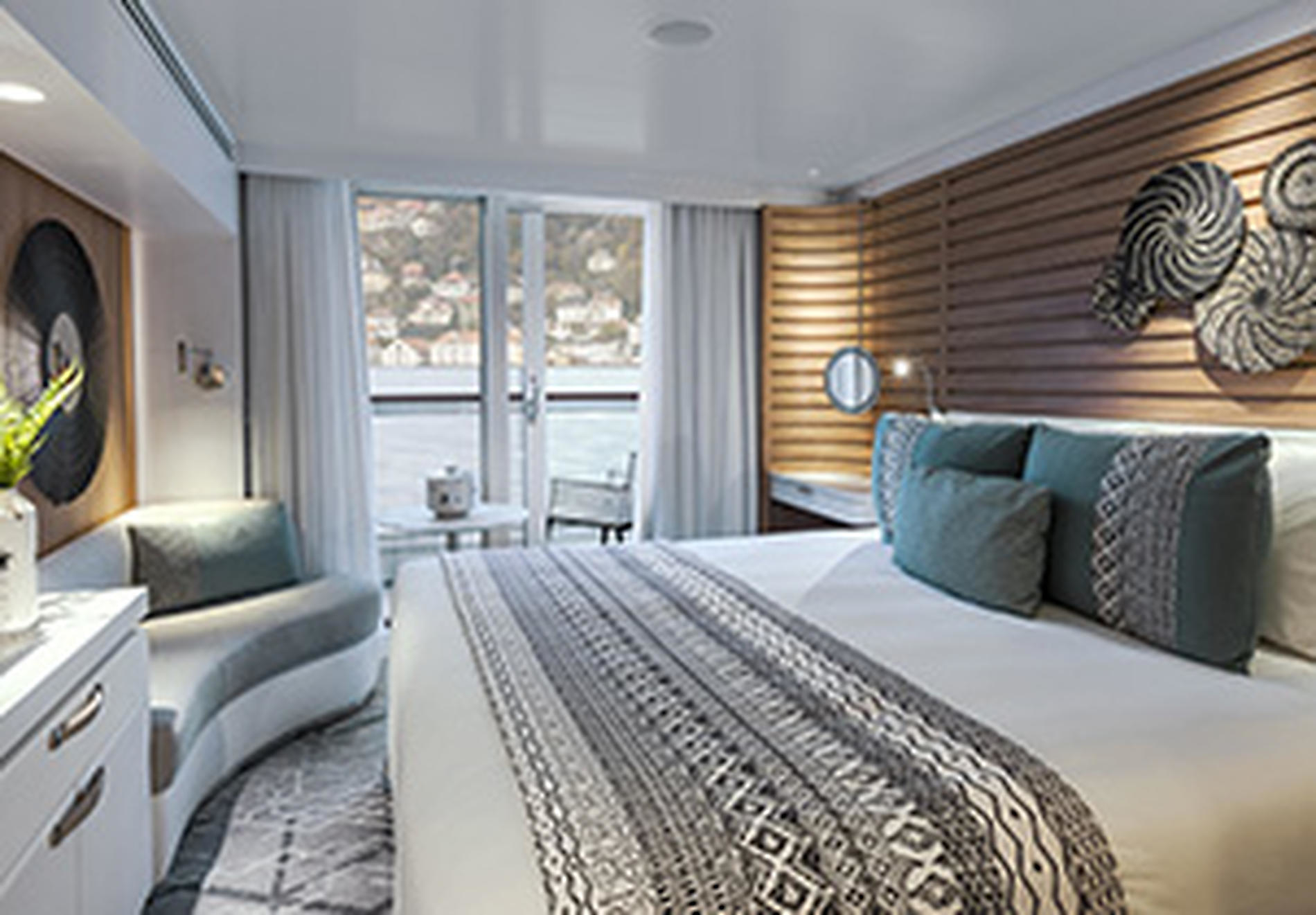 Prestige stateroom Deck 6-[3]