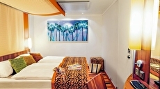 Guarantee Inside cabin-[IV]