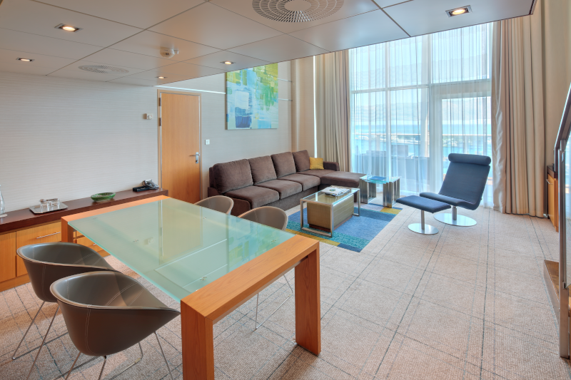 Star-Loft-Suite-[TL]