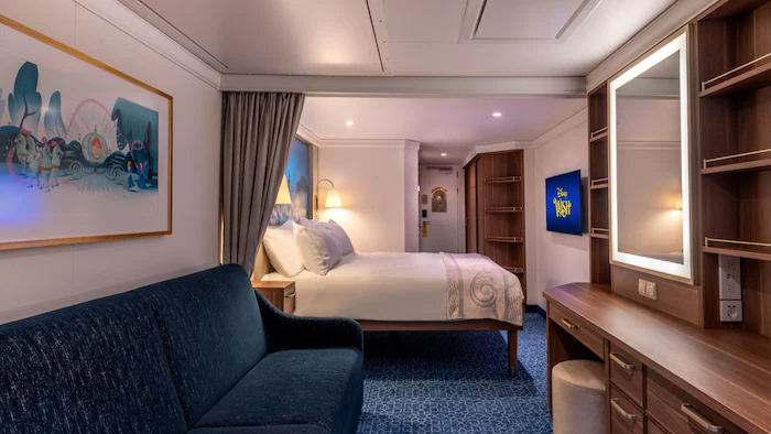 Deluxe Family Oceanview Stateroom-[08C]