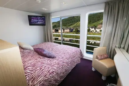 Cabine avec 2 lits réglables sur le pont supérieur – [GLS_PS]