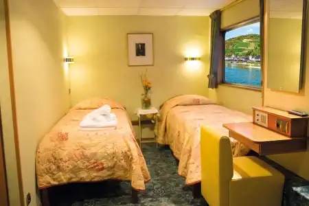 Pont principal avec 1 Lit Double – [SUI_PP]