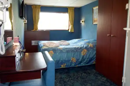 Pont principal avec 1 Lit Double – [1GL_PP]