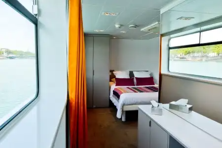 Suite sur le pont principal avec 1 Lit Double – [SUI_PP]