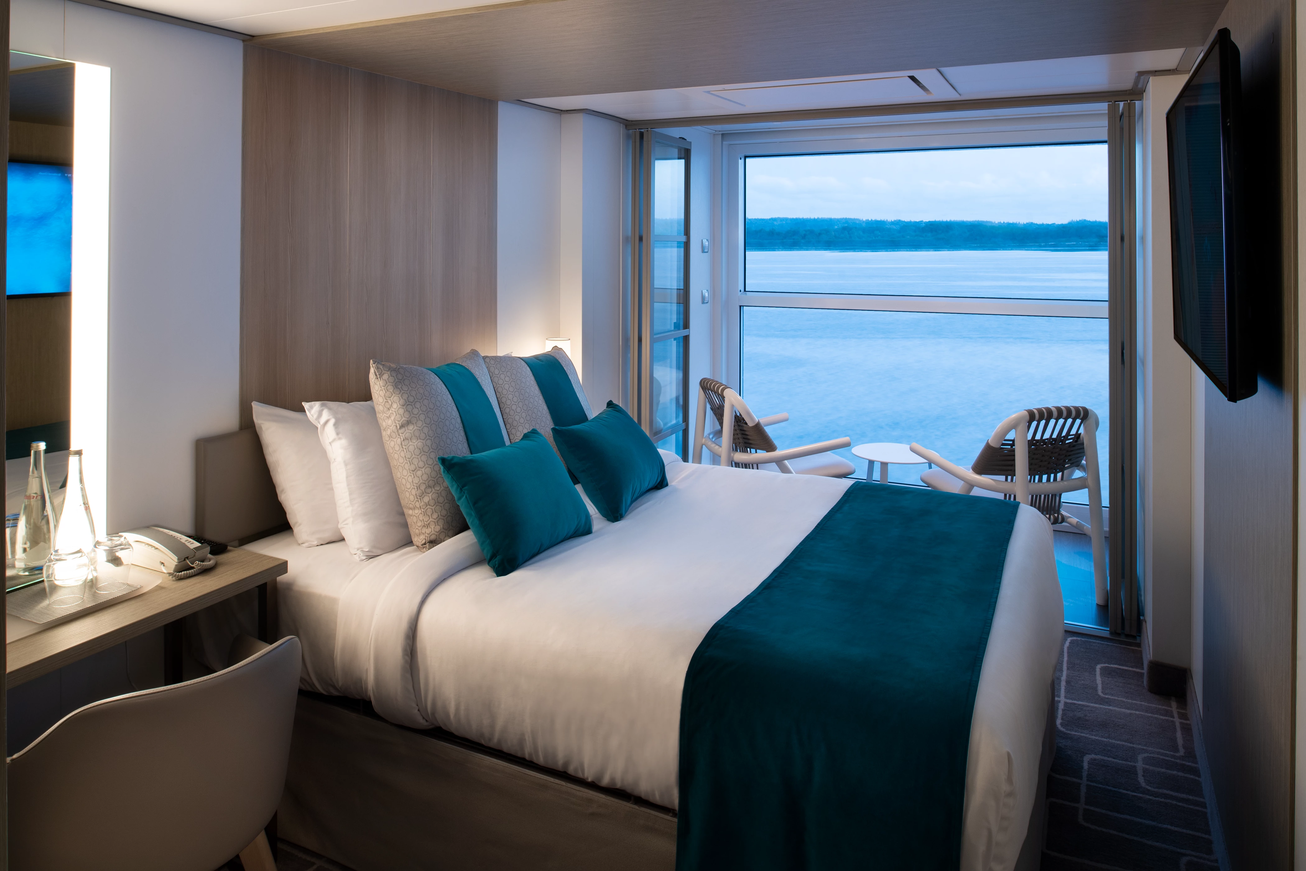 Edge Single Stateroom with Infinite Veranda-[ES]