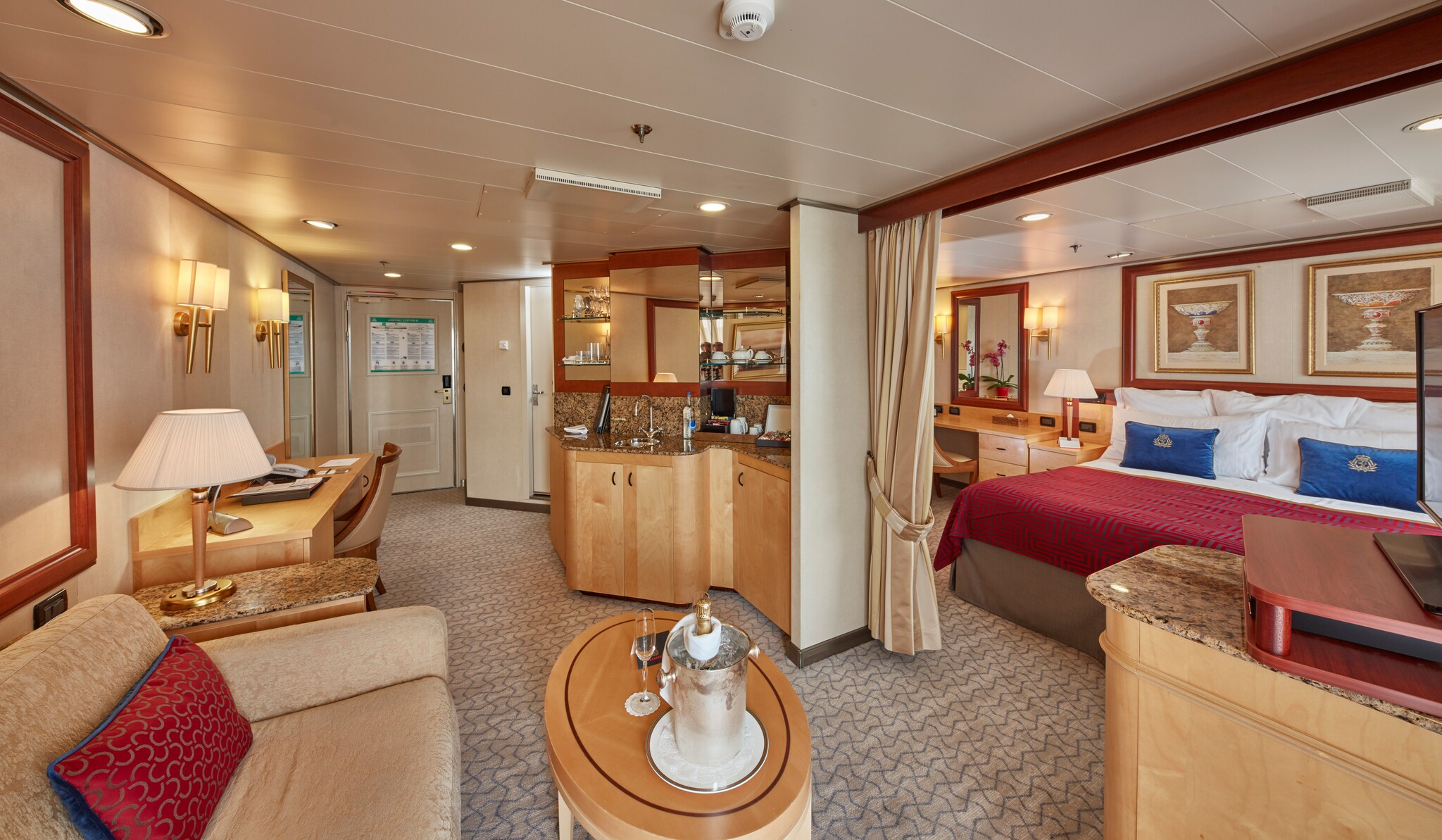 Penthouse Suite-[Q3]