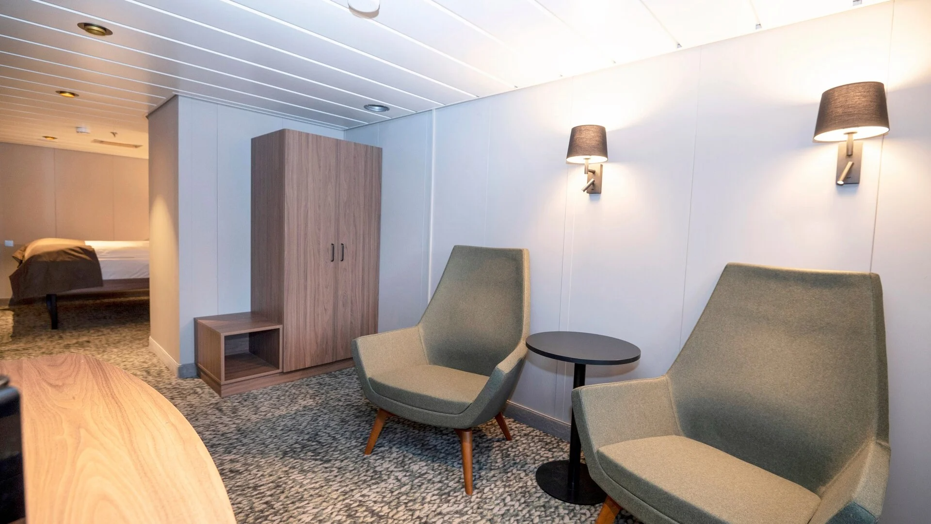 Expedition Suite-[Q2]