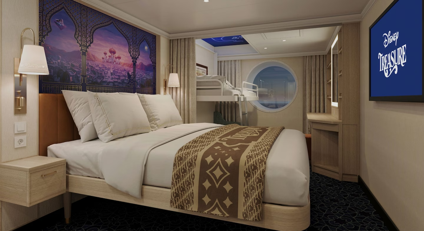 Deluxe Family Oceanview Stateroom-[08B]