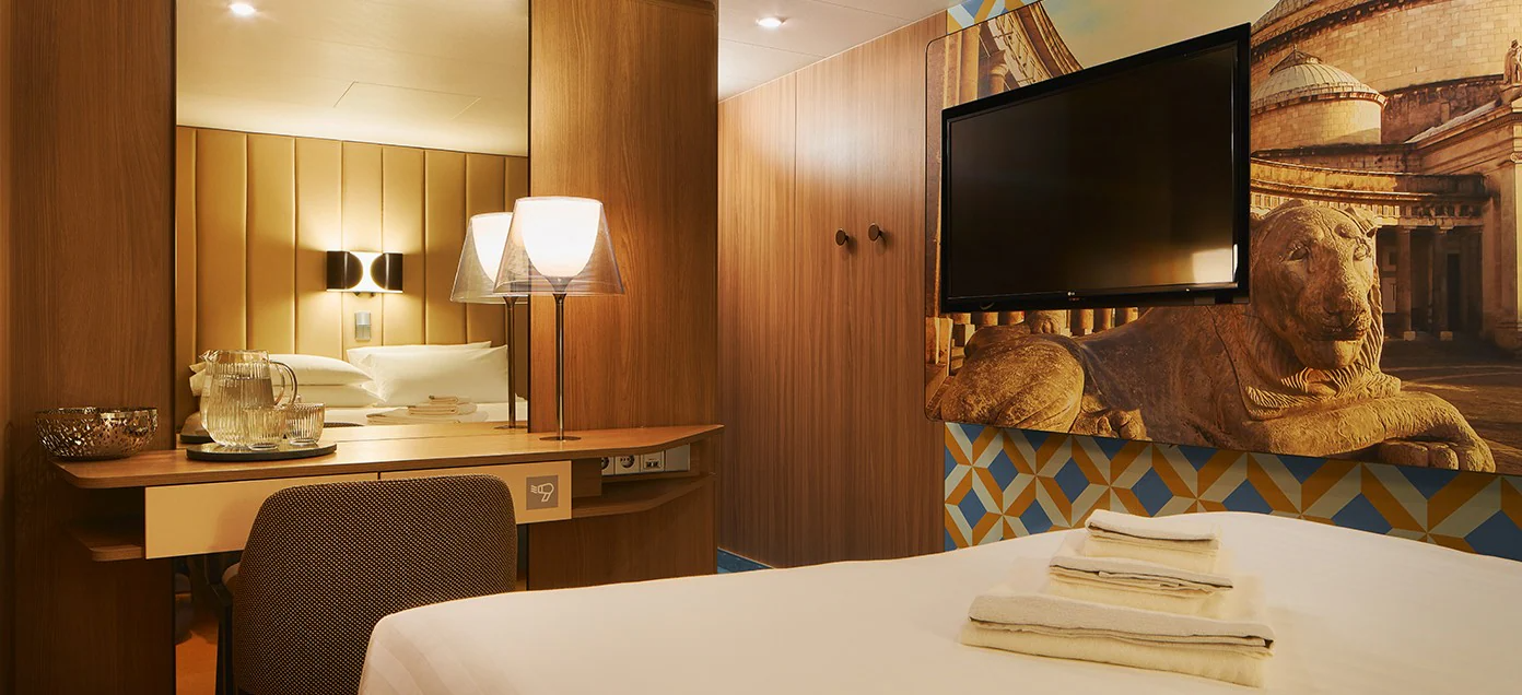 Interior Group ( I3 + I4 )-[IN2]