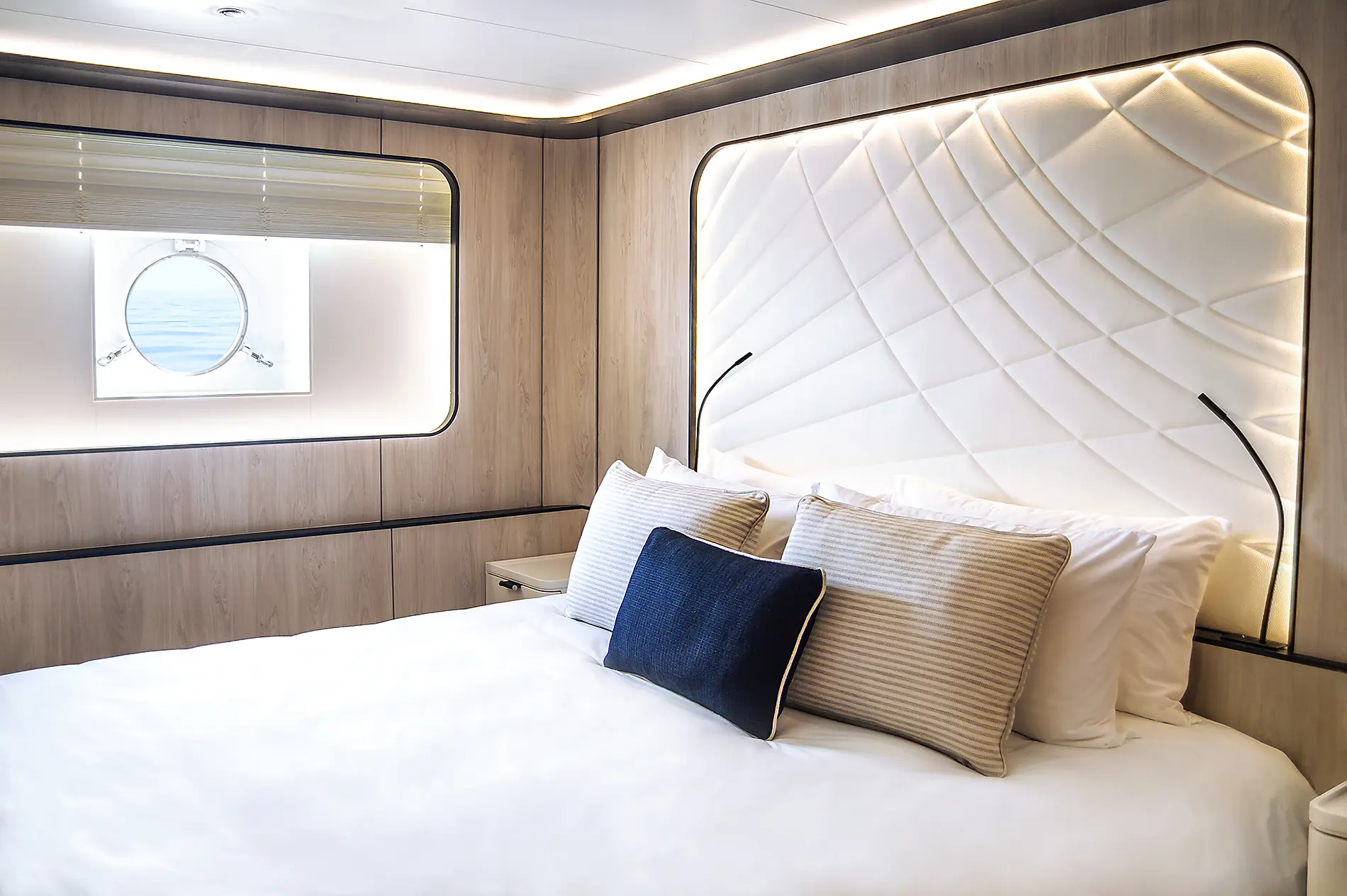Mistral Stateroom-[M]