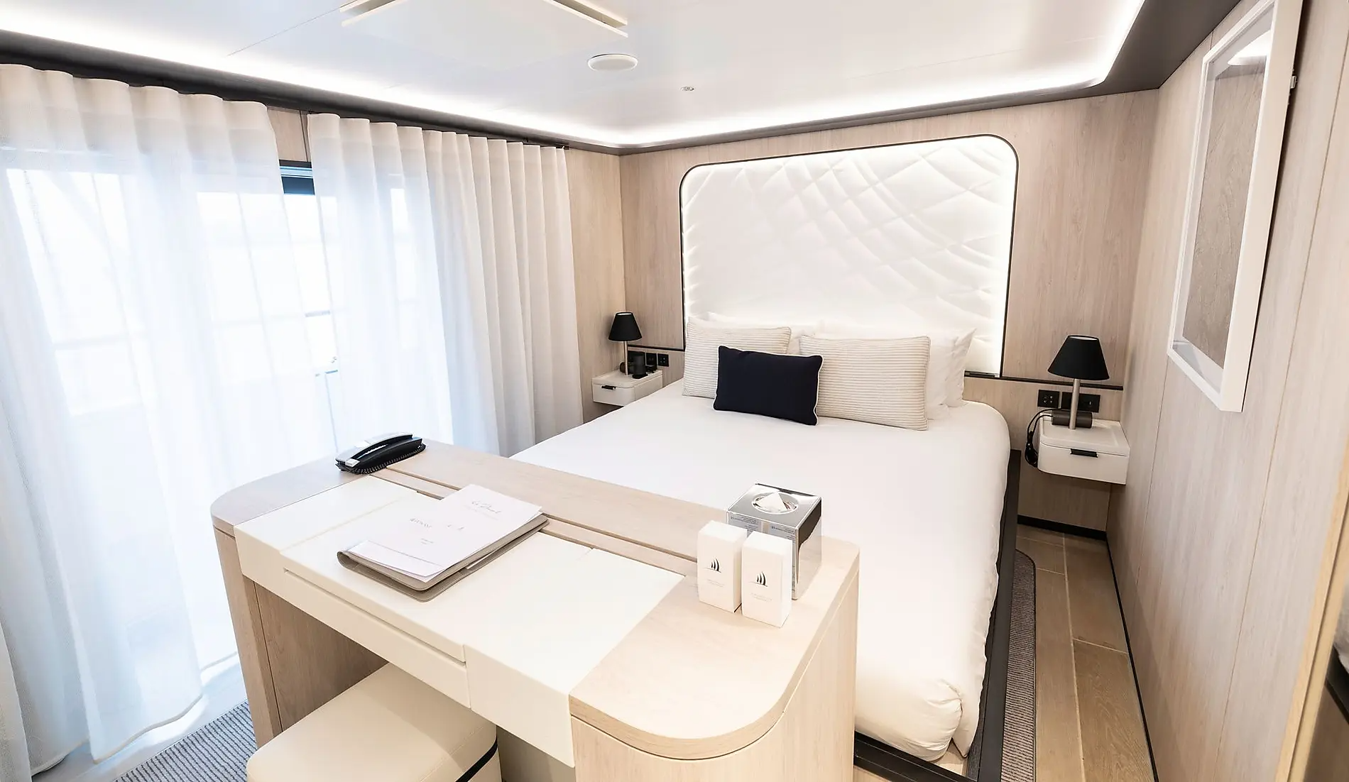 Alizés Prestige Stateroom with balcony-[AP]