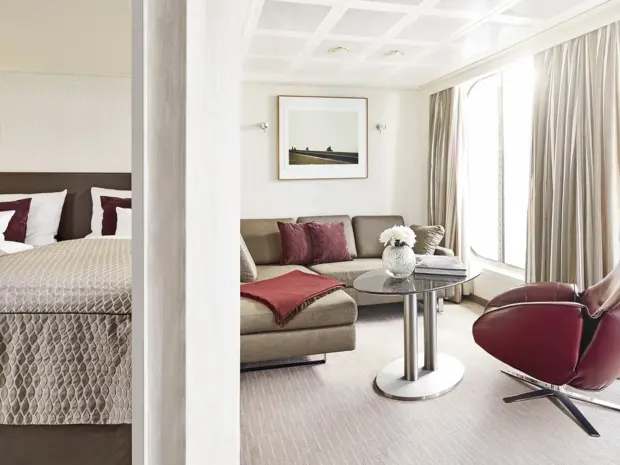 Penthouse Deluxe Suite-[08]