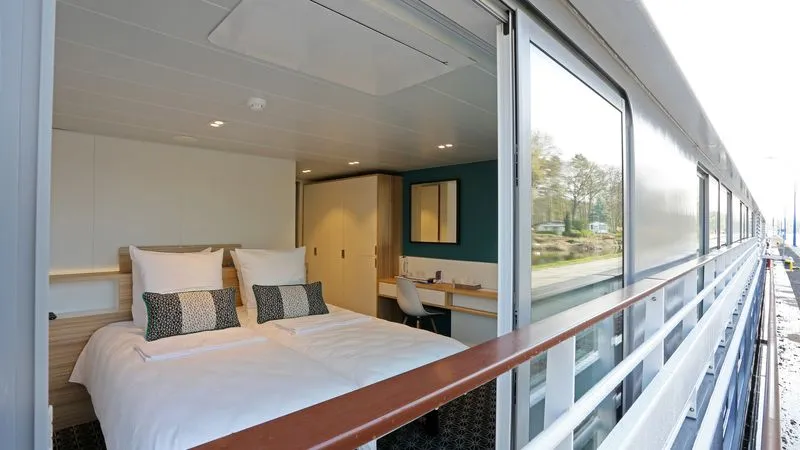 CABINE DE CATEGORIE A AVEC UN LIT SUR LE PONT SUPERIEUR-[A_SGL_PS]