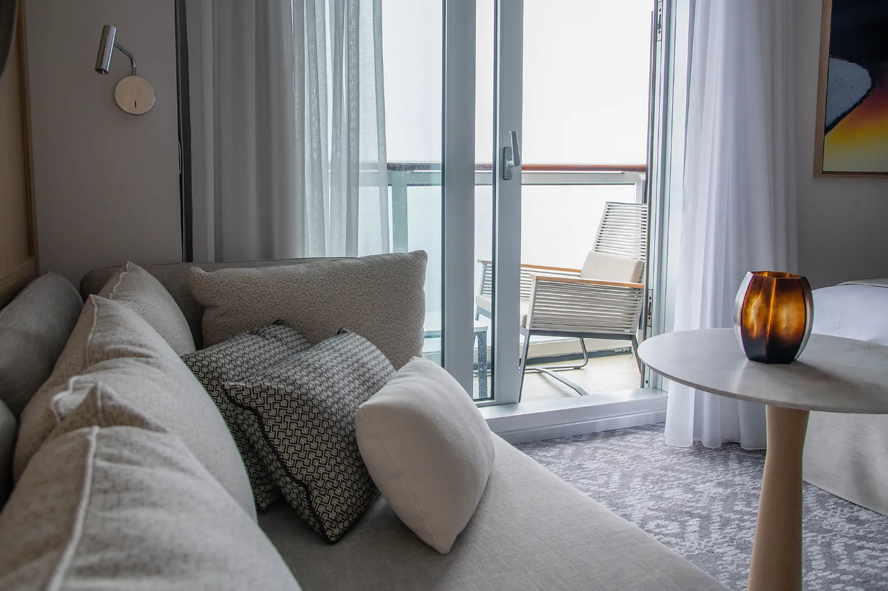 Deluxe Suite Deck 3-[4]