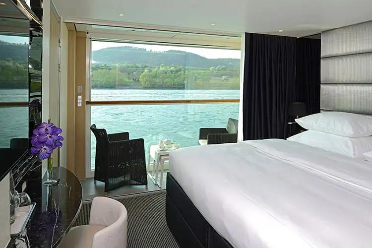 Single Balcony Suite-[BS]