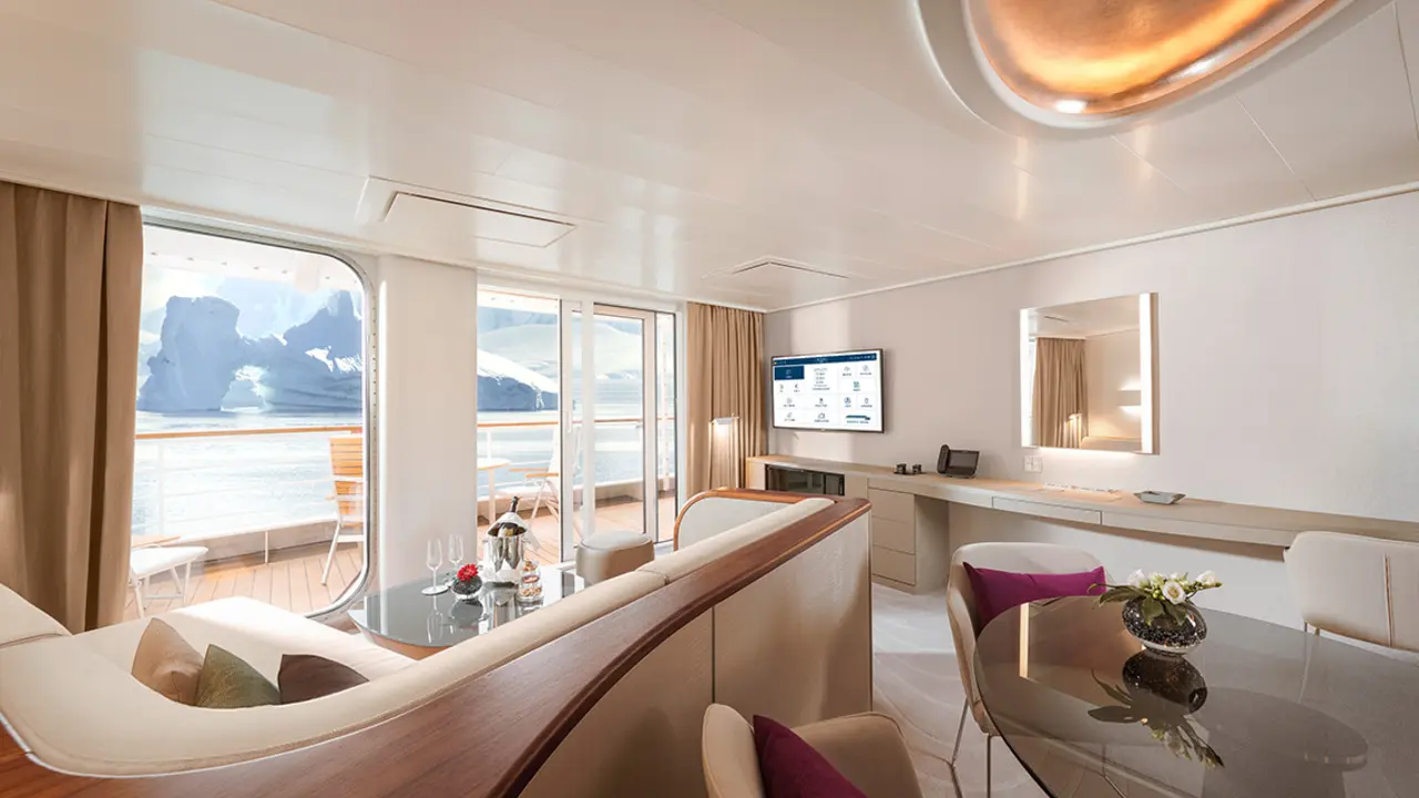 Grand Suite with Veranda-[10]