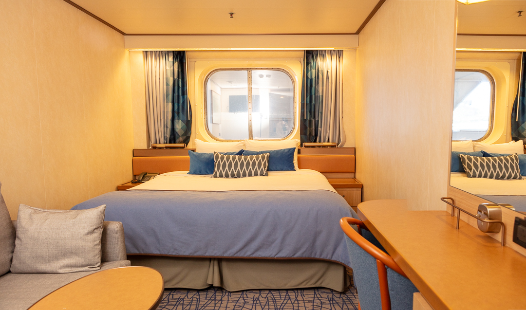 Exterior Cosmos Cabin-[XBO]