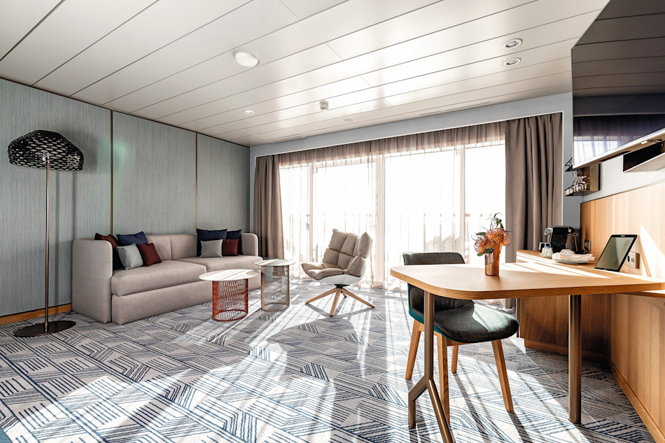 Übersee Suite-[SUS]