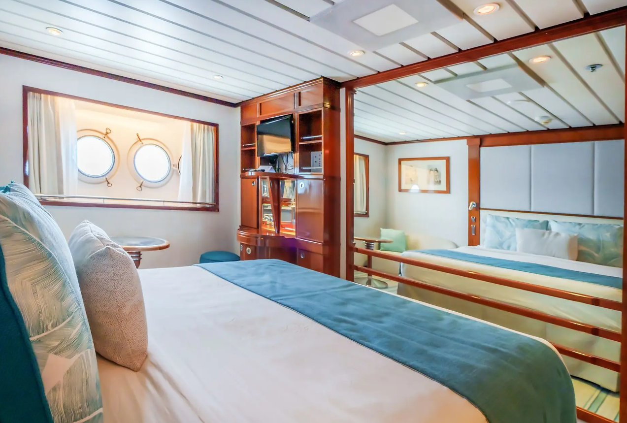 Porthole Stateroom F – Deck 3-[8]