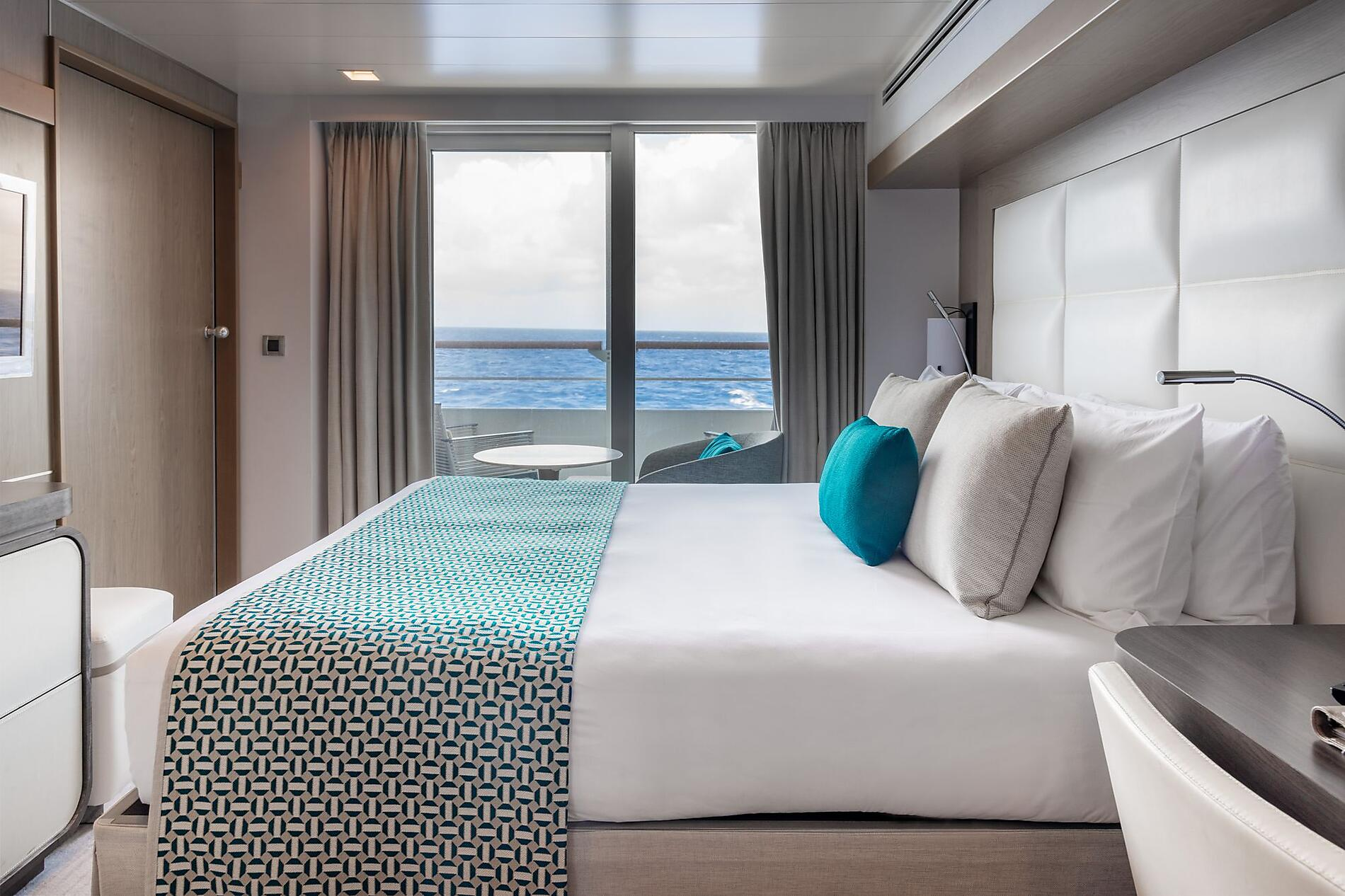 Prestige Stateroom Deck 5-[2]